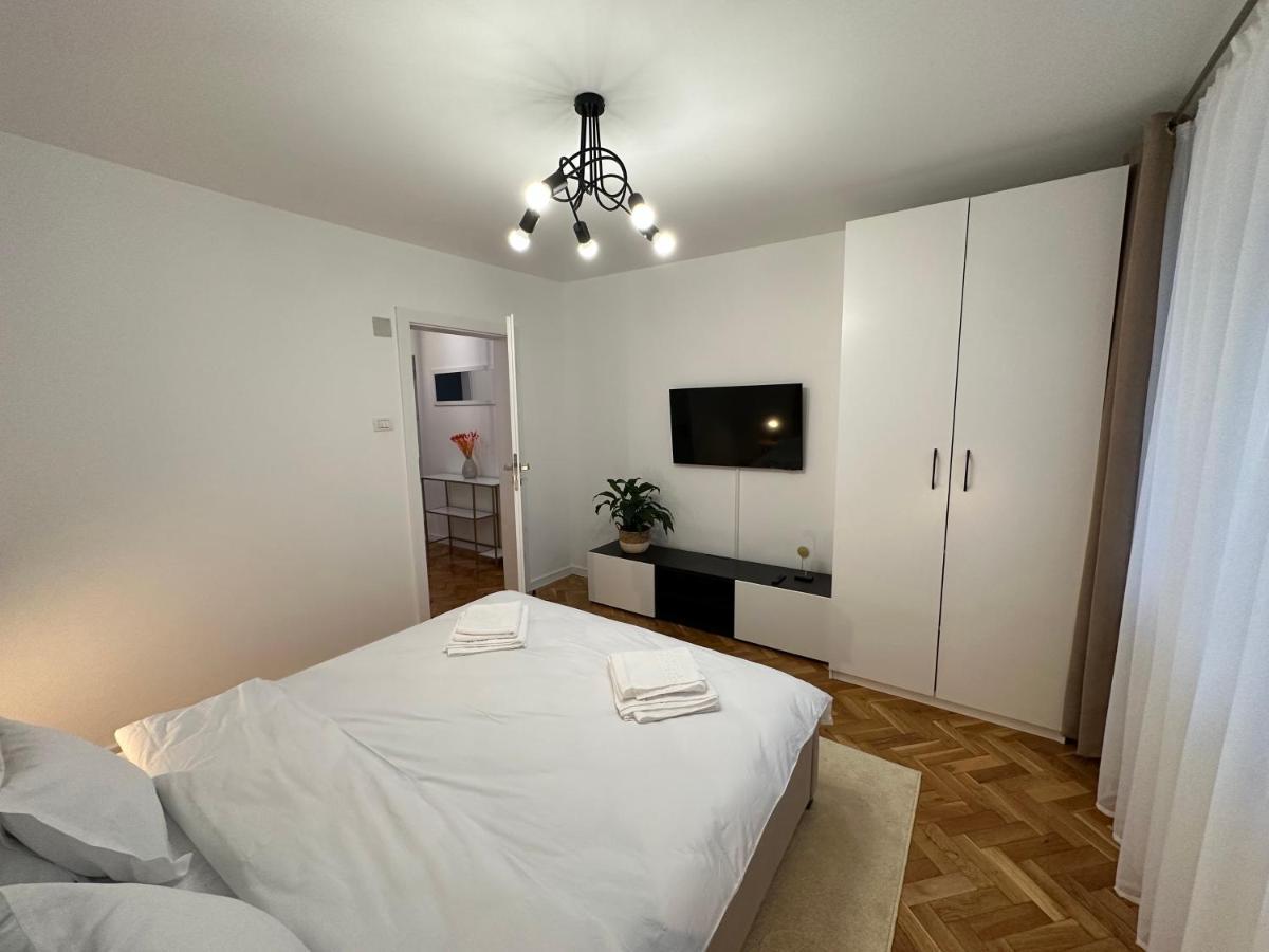 Esi Apartments #Central With Garage Temeşvar Dış mekan fotoğraf
